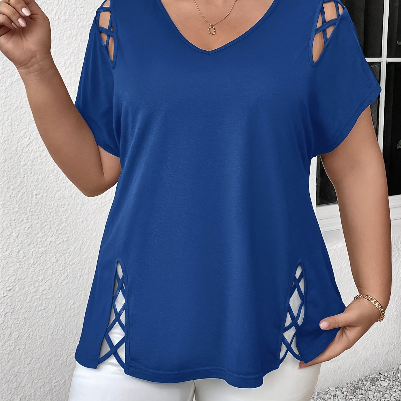 Ellie - Elegant V-Neck