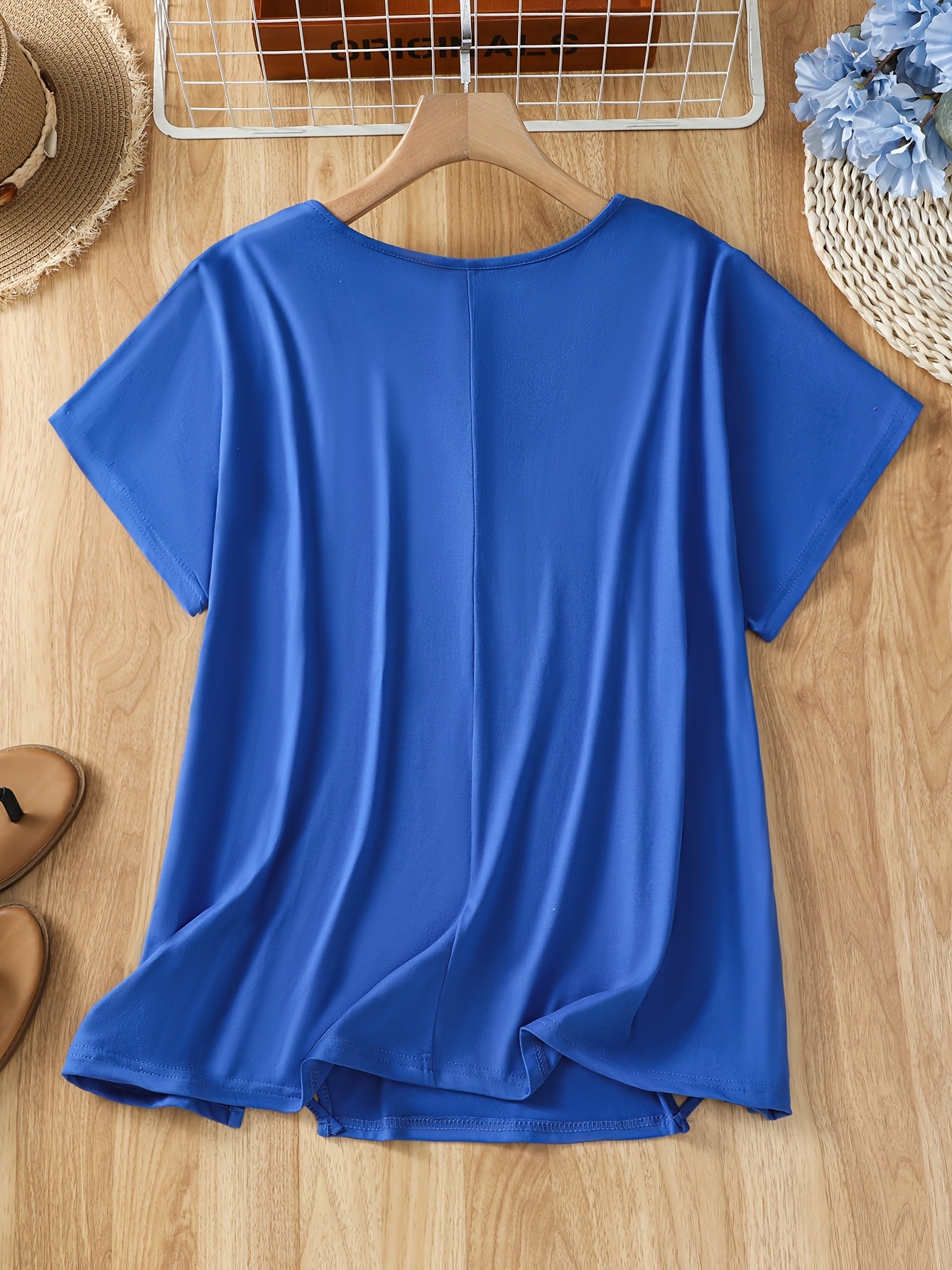 Ellie - Elegant V-Neck