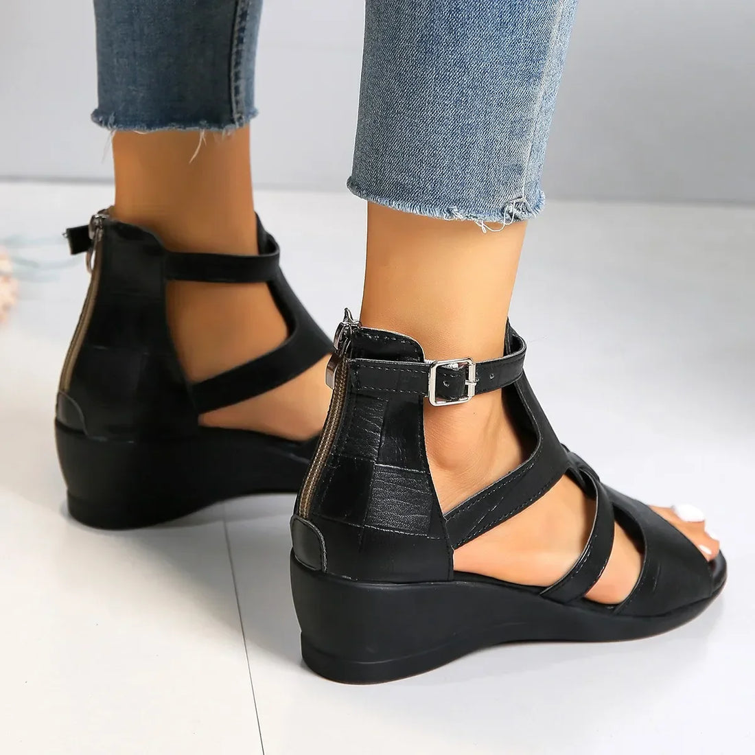 Bynovella | Orthopaedic Sandals