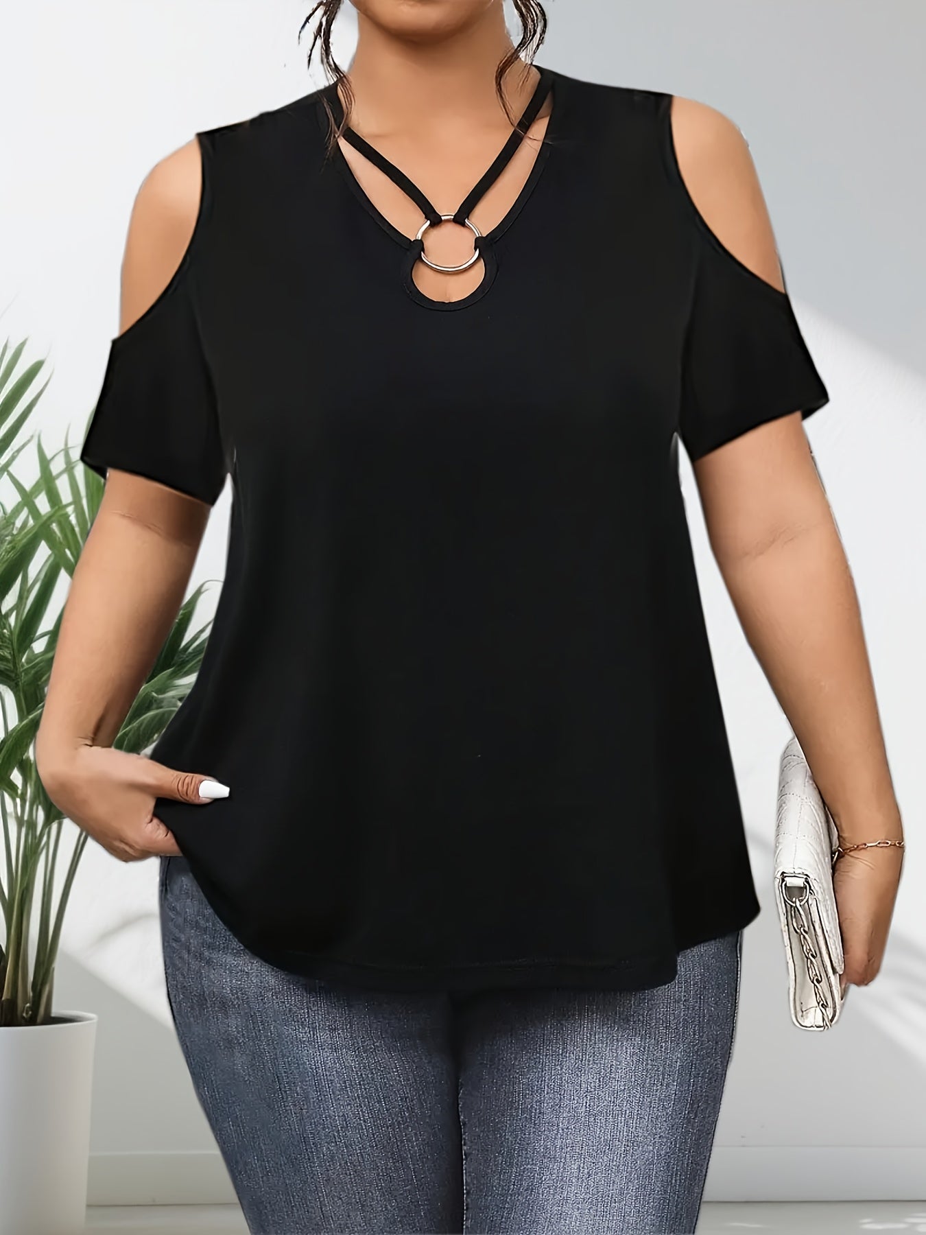 Tahlia - Off-Shoulder T-ShirT